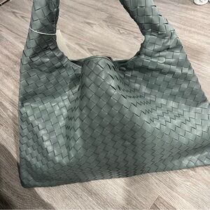 ETSY Elegant Woven Leather effect Tote Bag - Green BV hop Green square hobo